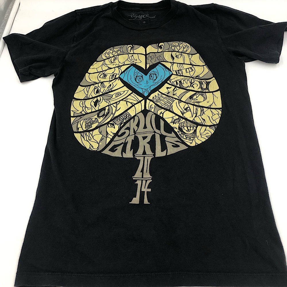 SKULL GIRLS Graphic T-Shirt